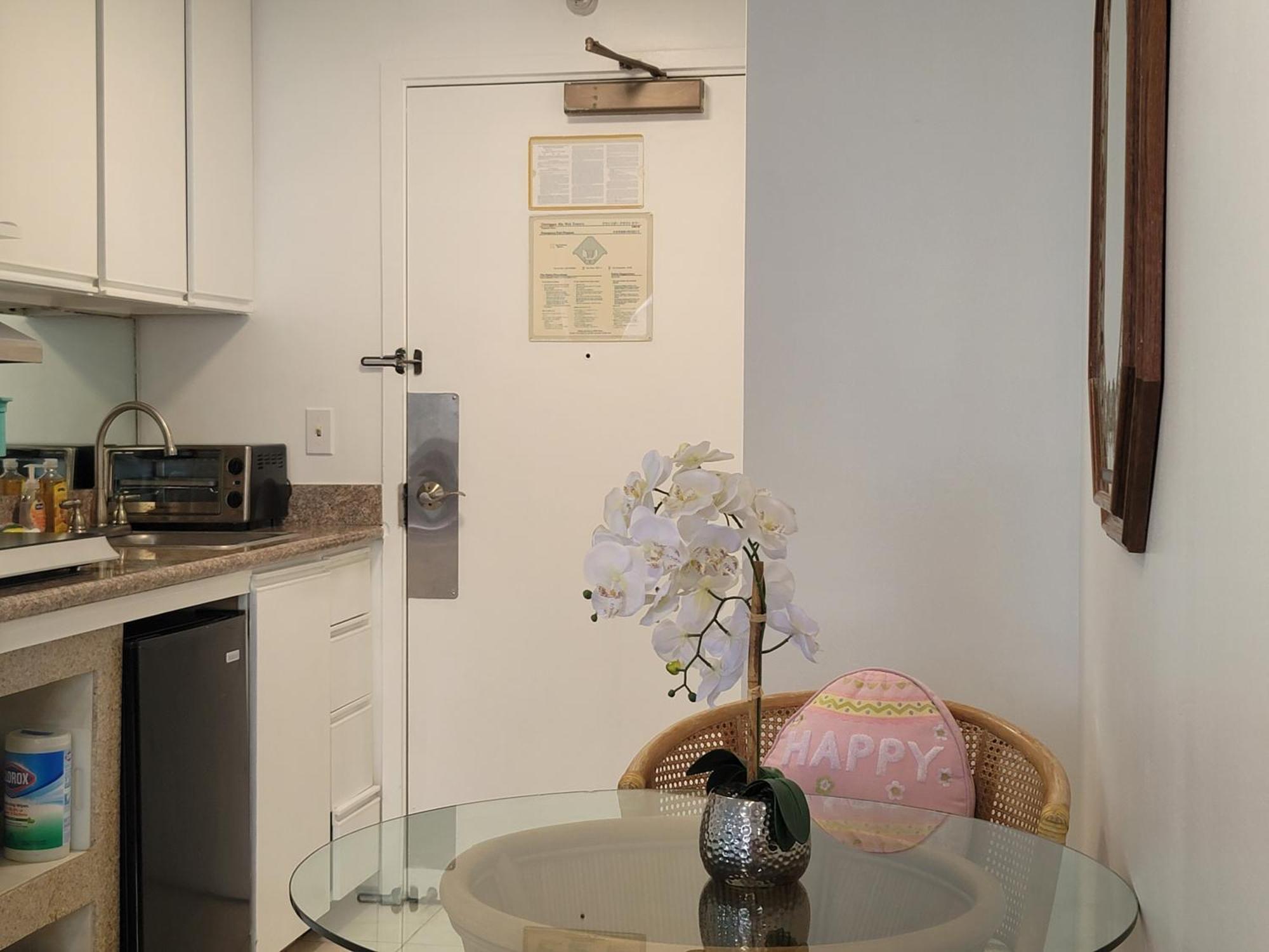 Waikiki Studio Steps To Beach-Mall Free Parking-Wifi Гонолулу Экстерьер фото